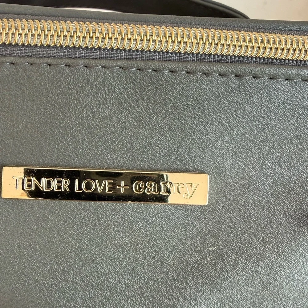 Tender Love + Carry Cosmetic Bag Gray Zip Makeup Travel Case